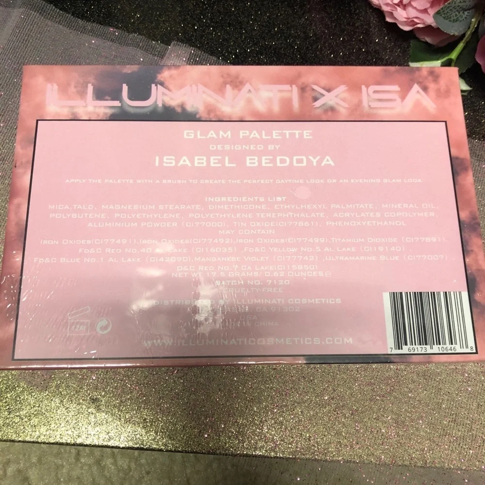 ✨ ILLUMINATI X ISA GLAM EYESHADOW PALETTE